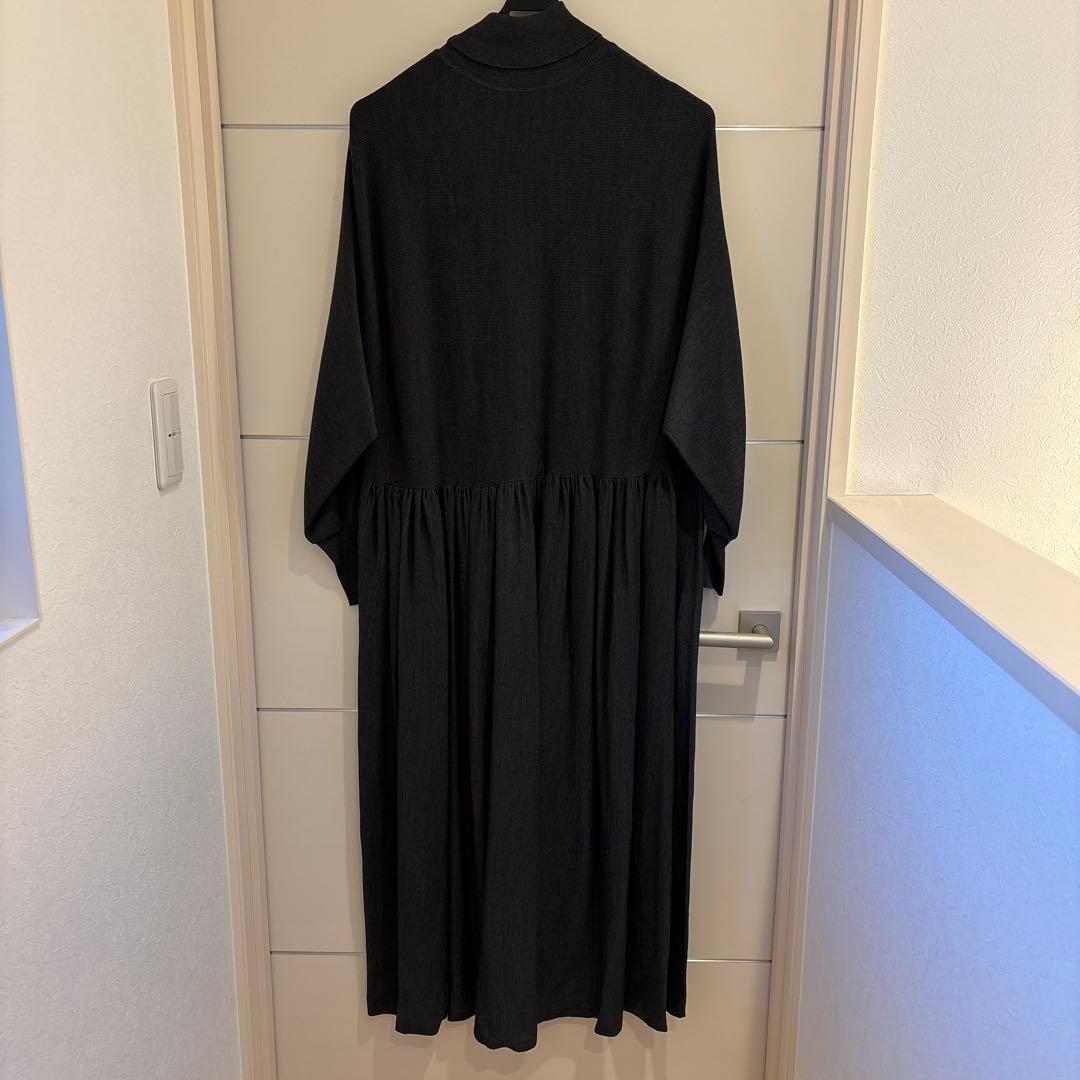 ★★Curensology ウールハイネックワンピース美品（濃いグレー）
