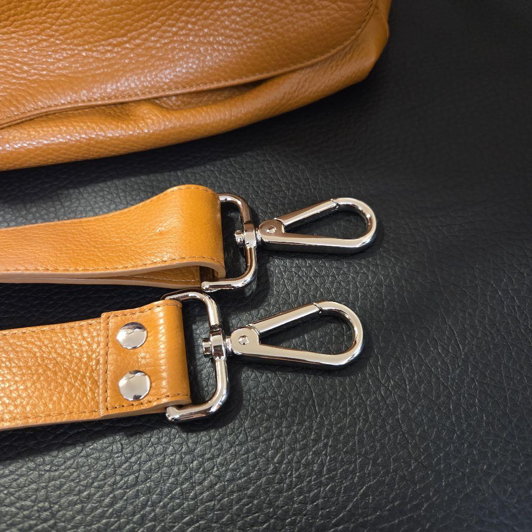 新品　ザネラート　ポスティーナL　キャメル　ショルダーバック