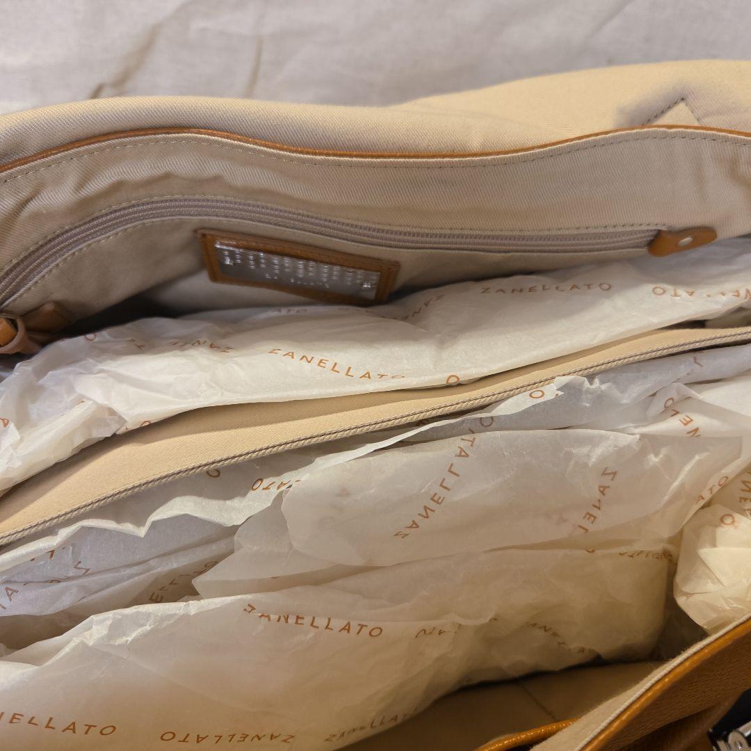 新品　ザネラート　ポスティーナL　キャメル　ショルダーバック