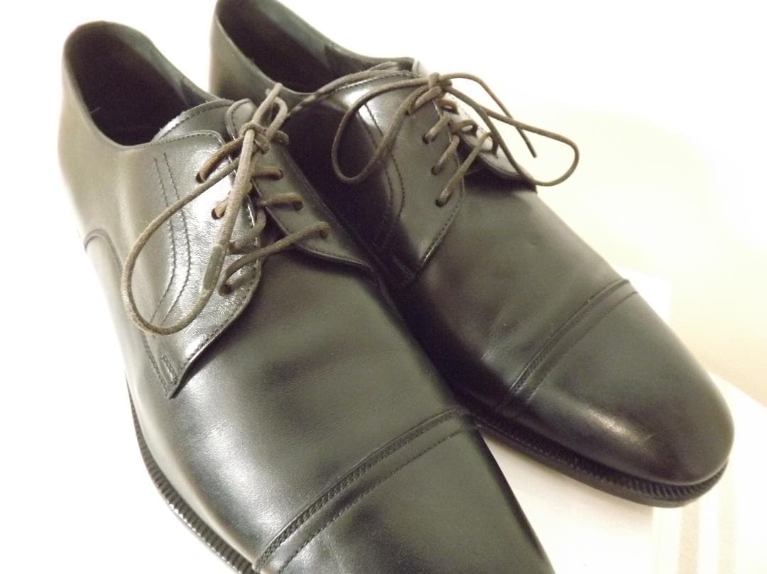 サルヴァトーレ・フェラガモ イタリア製 レザー ストレートチップ 革靴 24.5