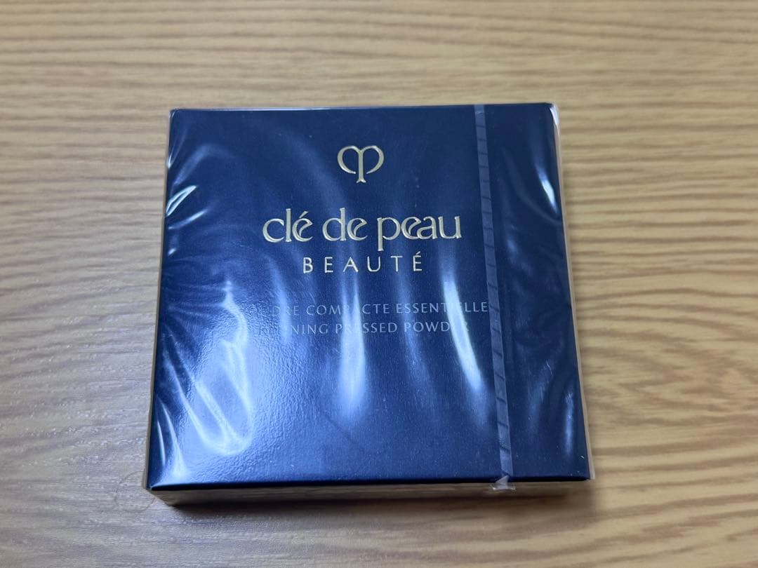 【新品・未使用】クレ・ド・ポー ボーテ　プードルコンパクトエサンシエルn