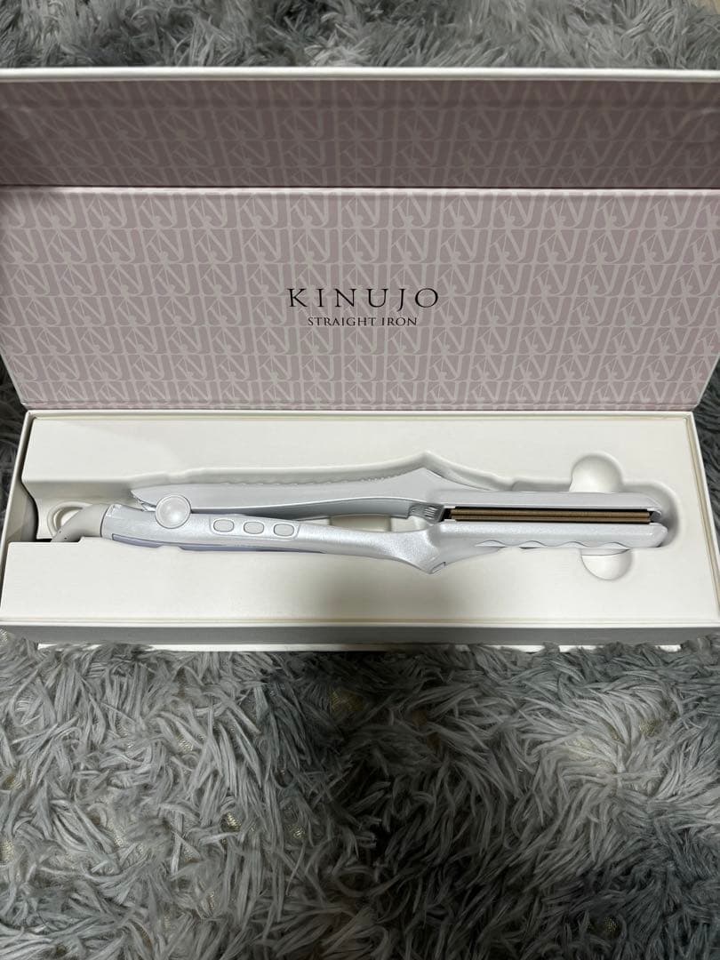KINUJO ストレートアイロン ホワイト