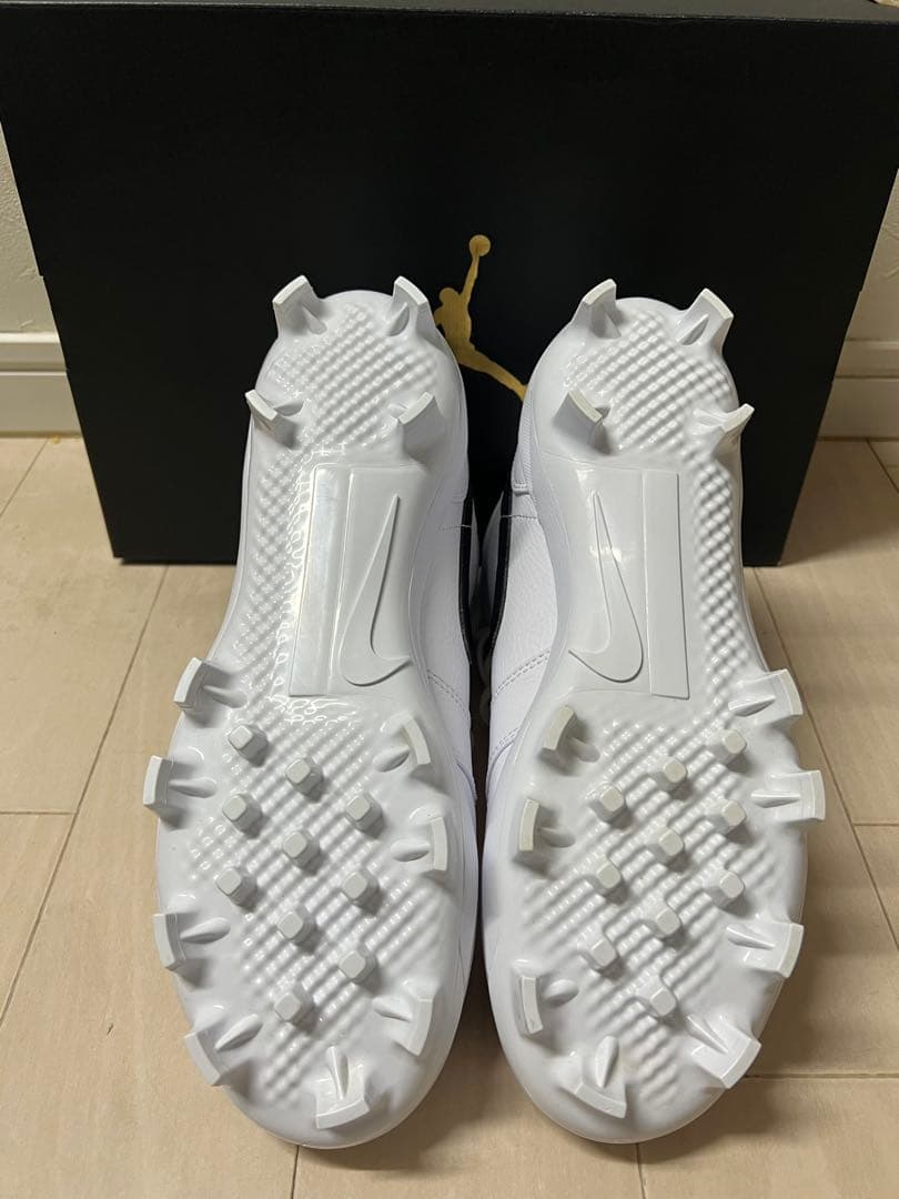 最終値下げ　ジョーダン ホワイトスパイクシューズ　野球スパイク