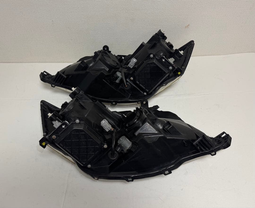 送料込 トヨタ アルファード10系 後期 純正 HID ヘッドライト 左右セット