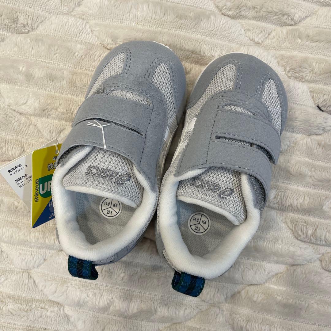 ファミリア　コラボ　asics スニーカー