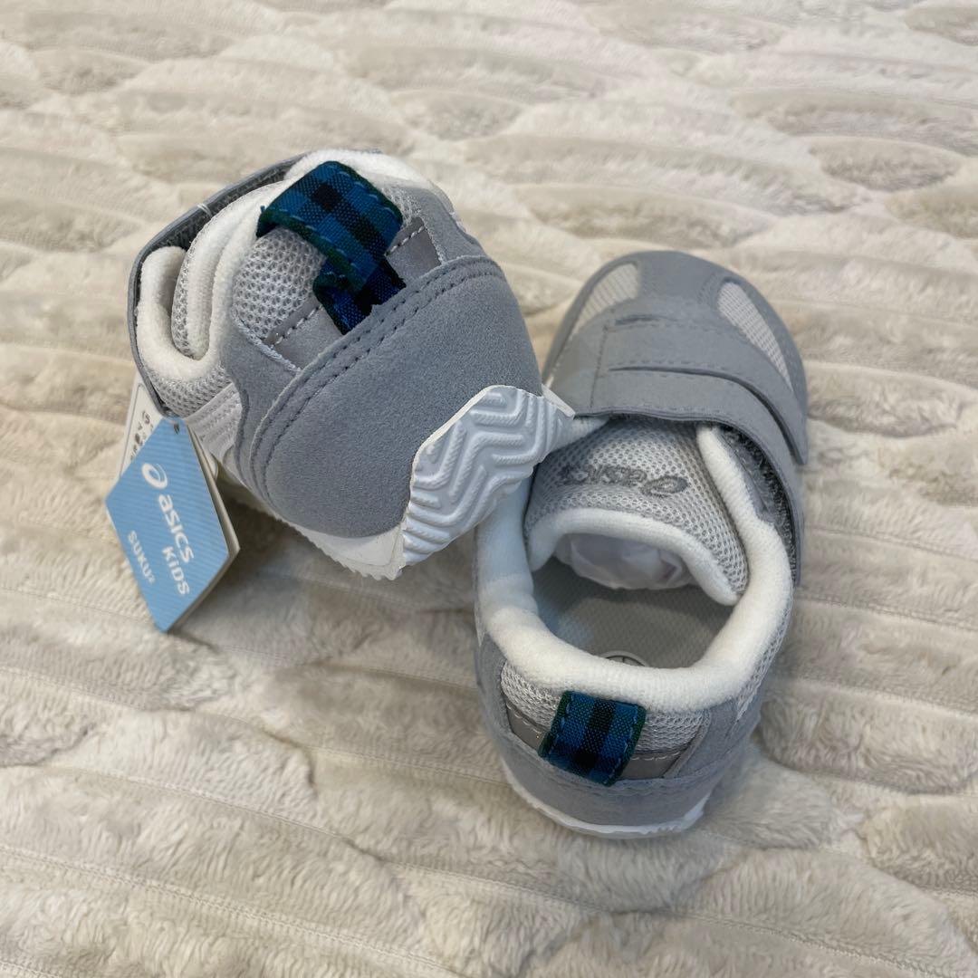 ファミリア　コラボ　asics スニーカー