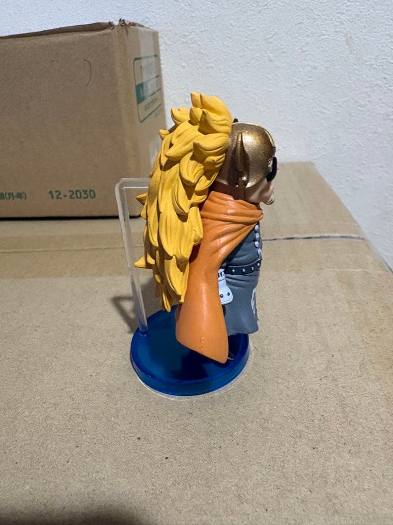 ヴィンスモーク ファミリー ジャッジ ワンピース ワールドコレクタブルフィギュア