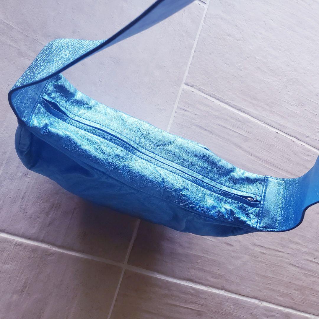 ★美品★　COS　コス　LEATHER　CROSSBODY BAG　ボディバッグ