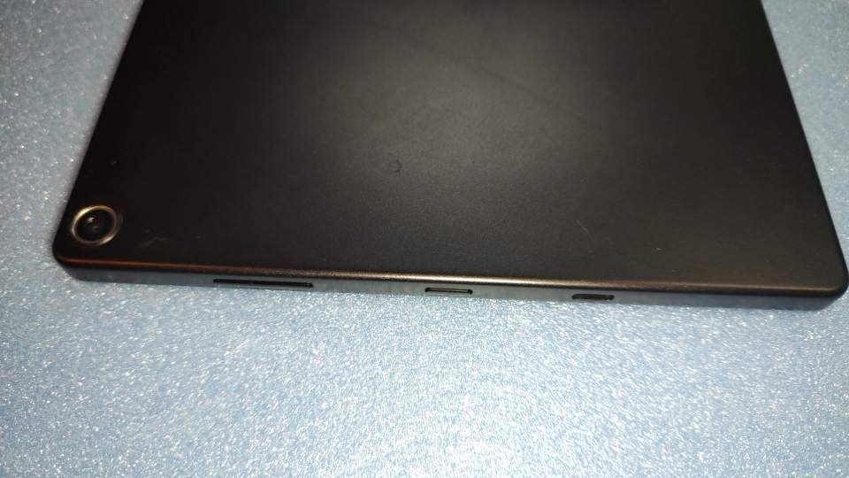 docomo ドコモ　タブレットd-41a dtab ブラック　ケースフィルム付