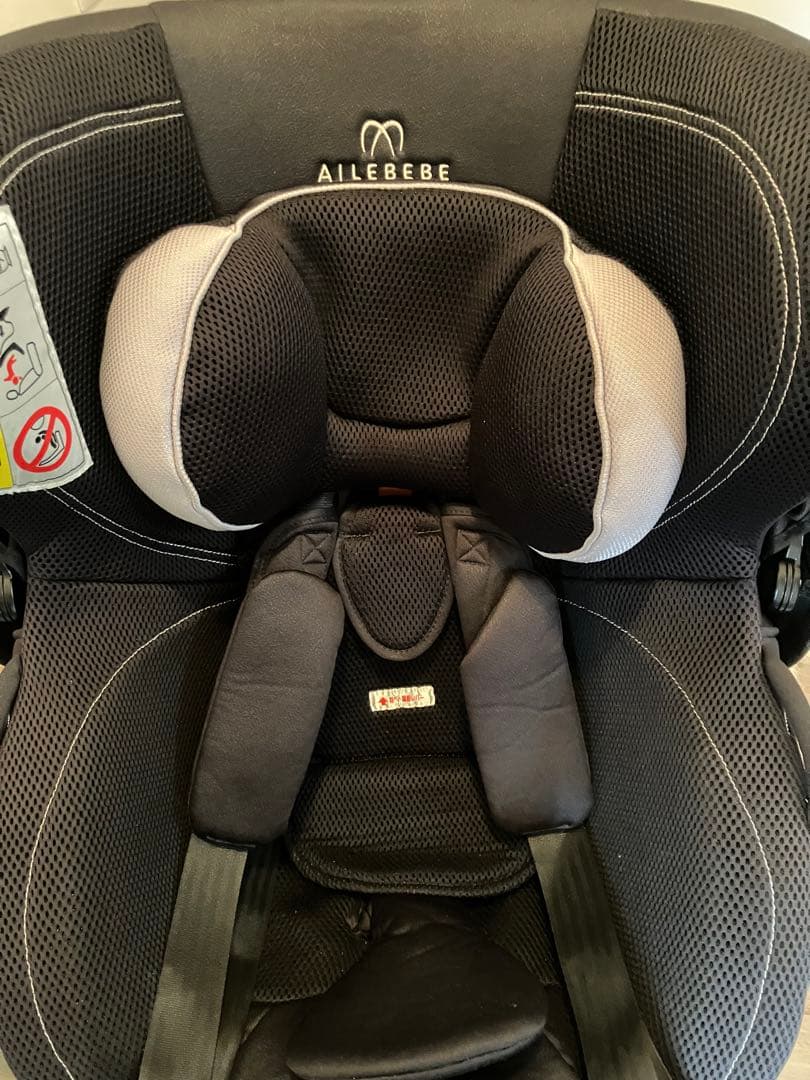 AILEBEBE エールべべ　チャイルドシート　KURUTTO4i　良品