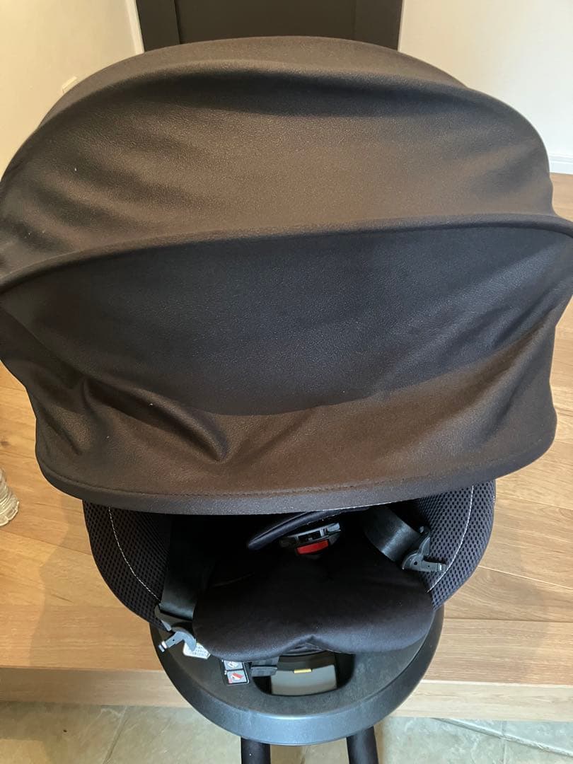 AILEBEBE エールべべ　チャイルドシート　KURUTTO4i　良品