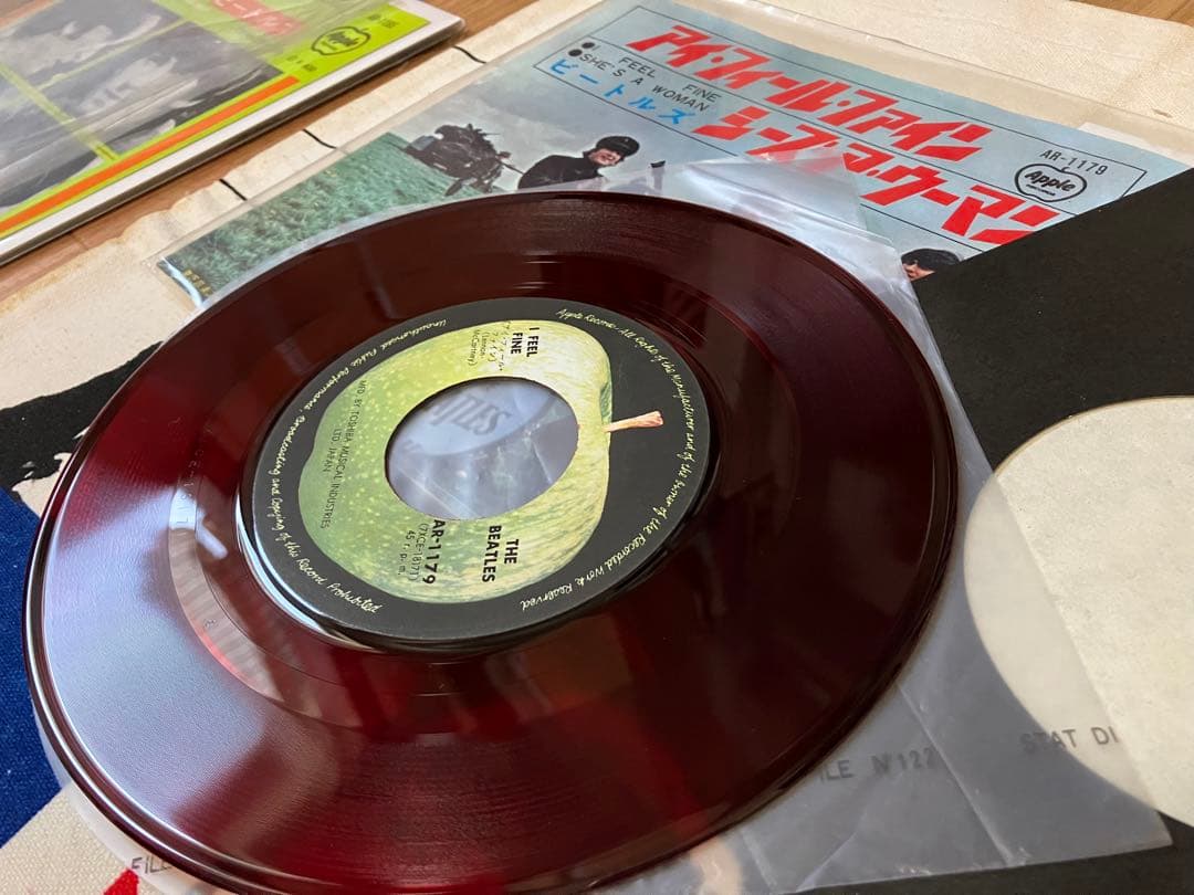 ミント赤盤　赤盤は難関アップル　アイフィールファイン