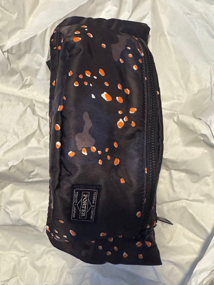 PORTER ボディバッグ 黒・オレンジ斑点