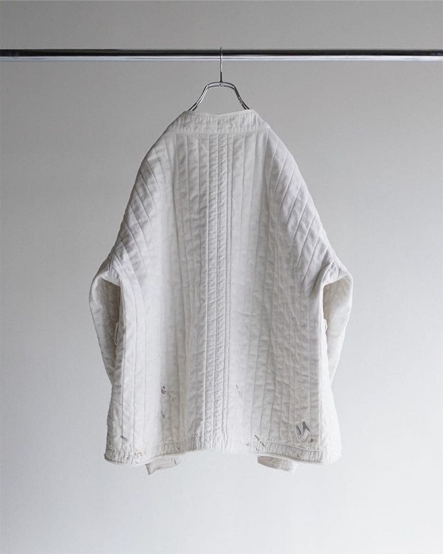 美品 ANCELLM パデッドキルティングカラーレスジャケット 白 1