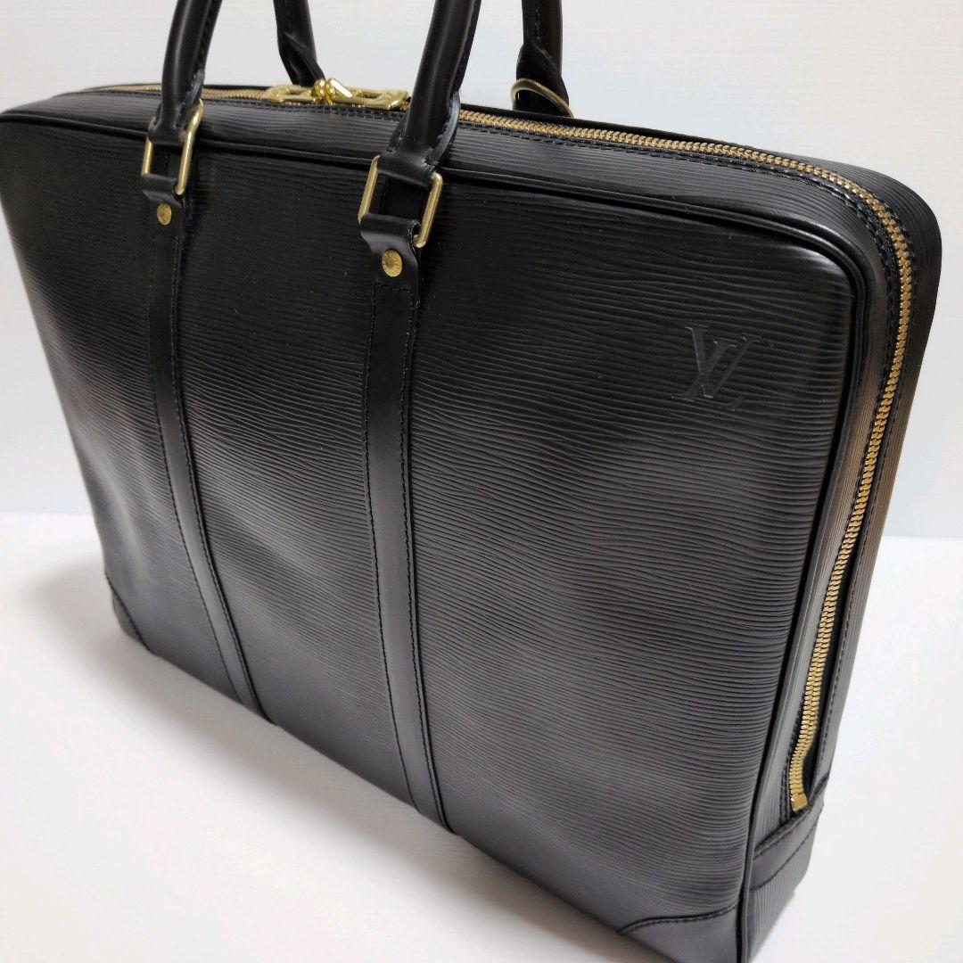 LOUIS VUITTON ブリーフケース ポルト ドキュマン ヴォワヤージュ