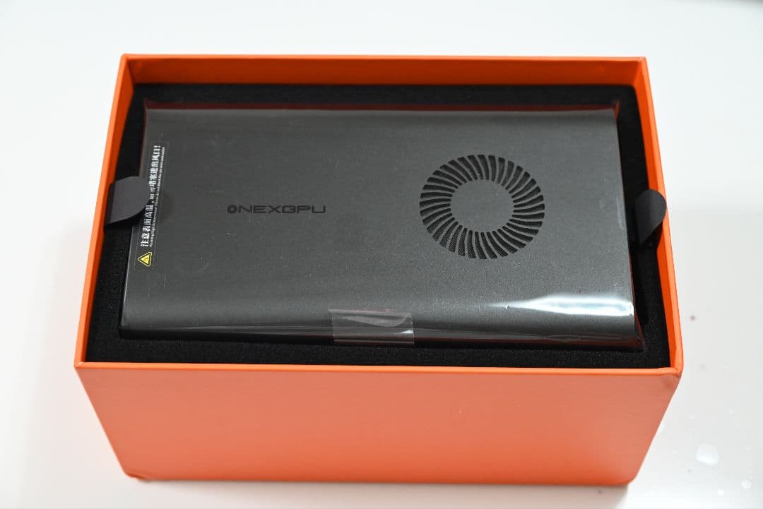 ONEXGPU RX 7600M XT 並行輸入 + OCuLinkケーブル