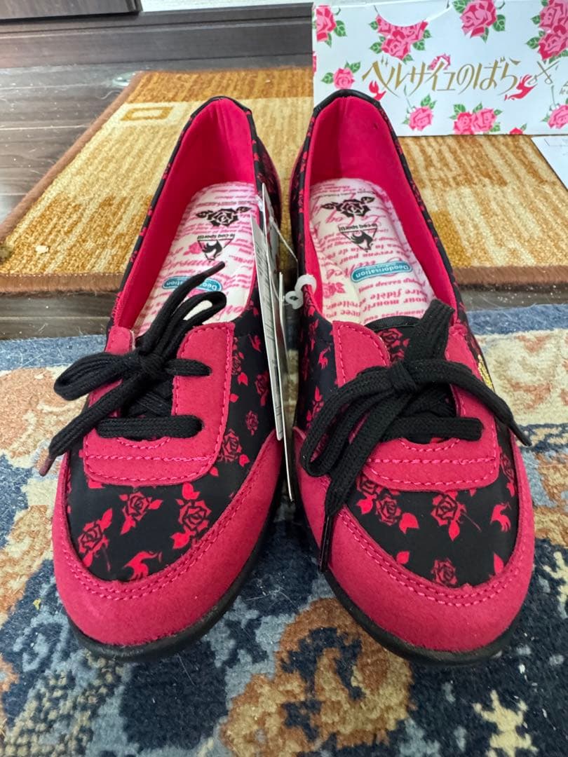 ベルサイユのばら ×ルコックスポルティフ コラボシューズ