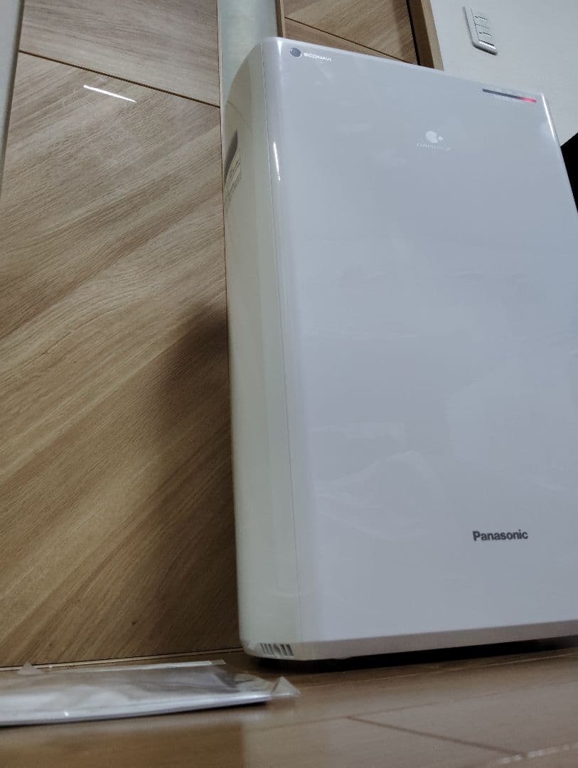 【極美品】Panasonic 衣類乾燥除湿機 F-YHVX120 2023年式