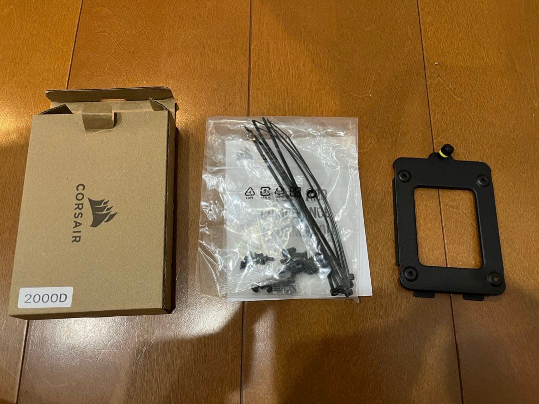 CORSAIR 2000D Airflow Mini-ITXケース ファン付き