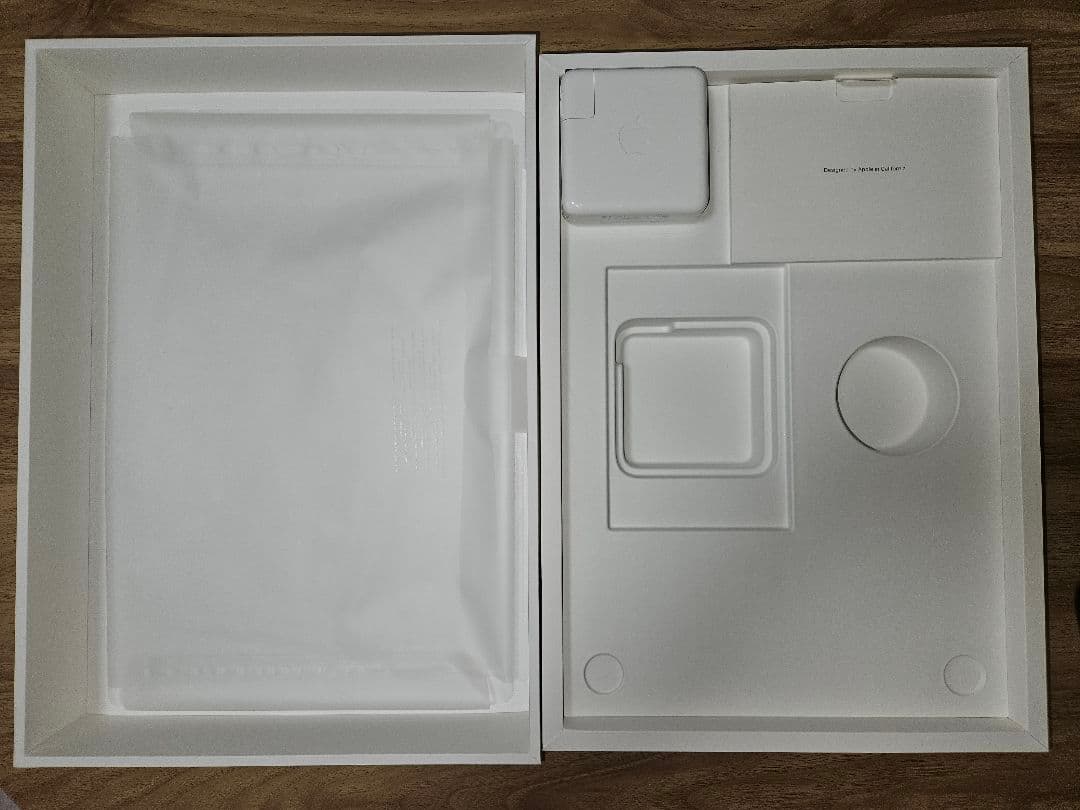 【極美品・おまけ付】MacBook Pro (16-inch, 2019)