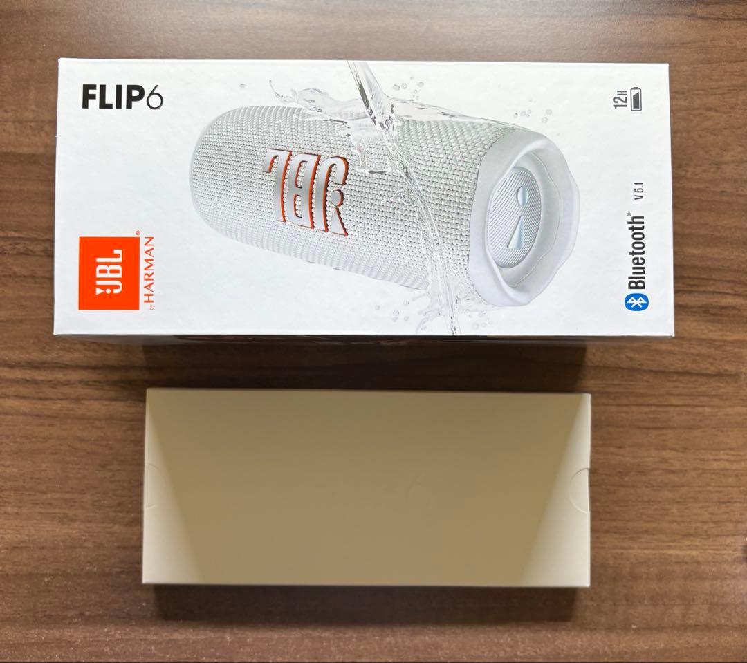 JBL FLIP6 ホワイト　ワイヤレススピーカー