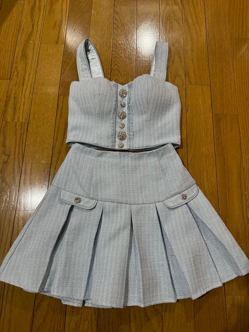 セール中　ROBEdeFLEURS ツイード セットアップ ミニドレス　ブルー