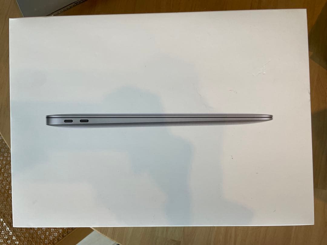 MacBook air M1 （2020）本体のみ　※ジャンク（画面割れ）