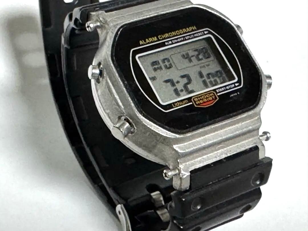 CASIO G-SHOCK ＤＷ-5700 スクリューバック　スティング 豆電球