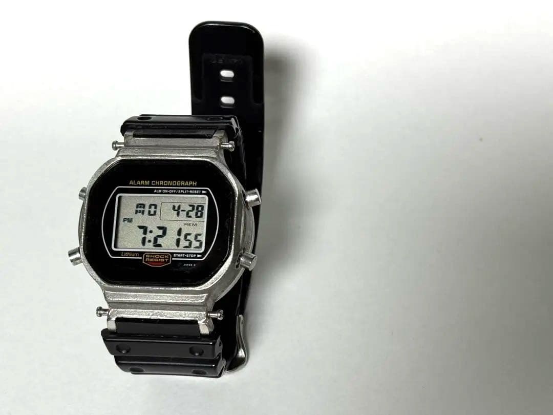 CASIO G-SHOCK ＤＷ-5700 スクリューバック　スティング 豆電球