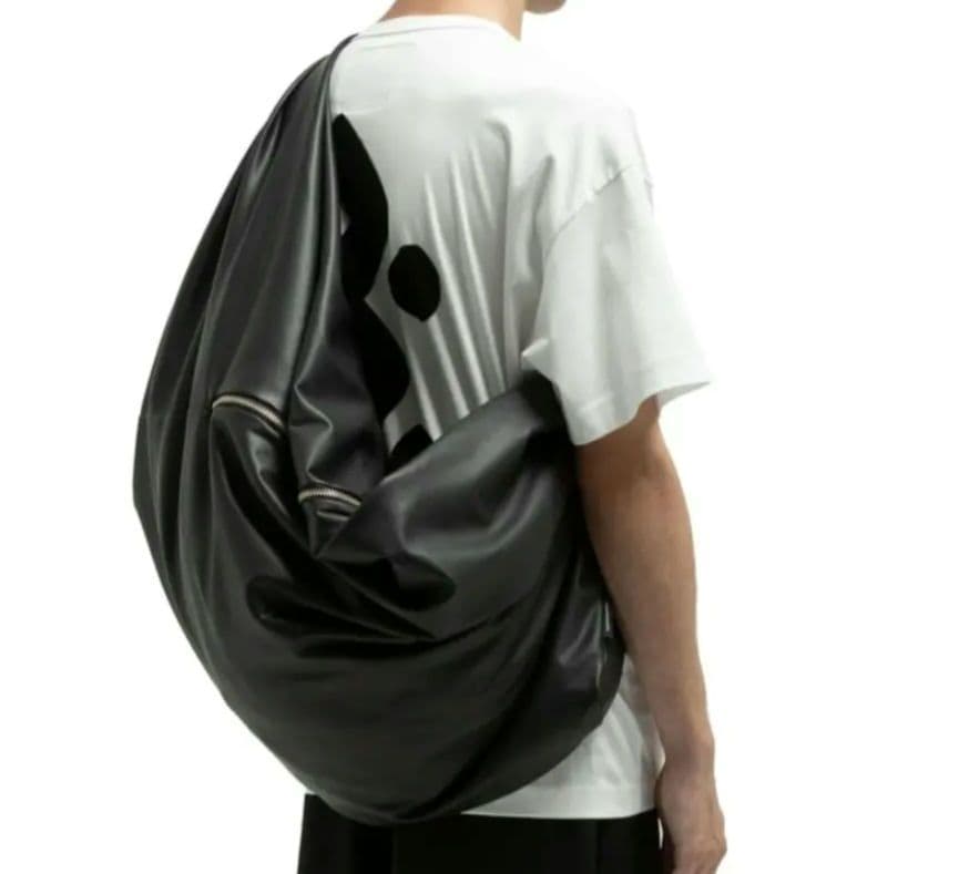バッグ FUMITO GANRYU Draped Shoulder Bag Black