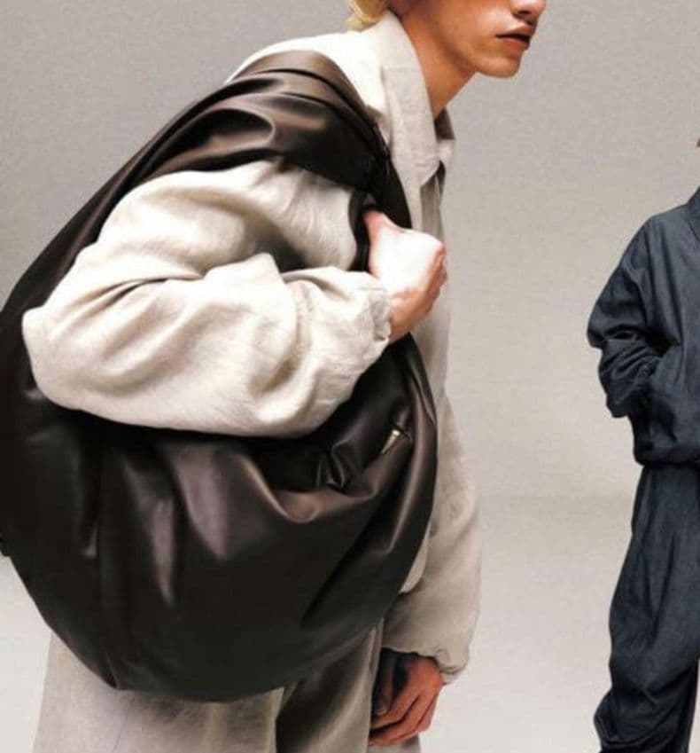 バッグ FUMITO GANRYU Draped Shoulder Bag Black