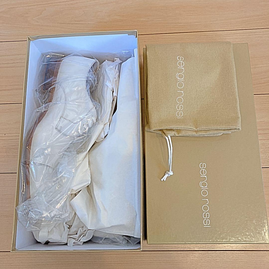 ⭐︎ hts.co.ltd⭐︎ 新品未使用　セルジオロッシ革靴白 Size 7