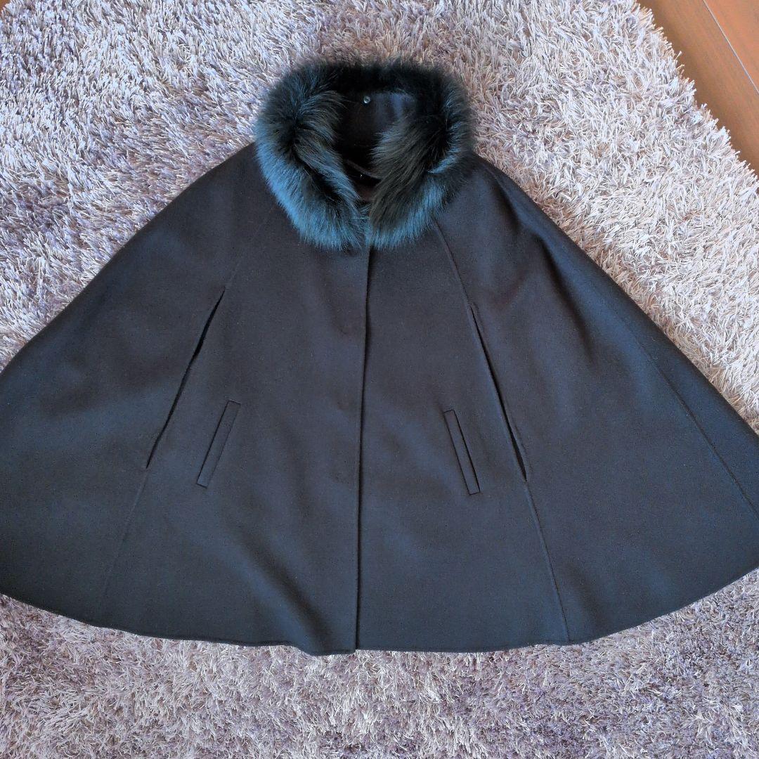 ブラック ホックスクファー付き カシミアダブルフェイスケープコート