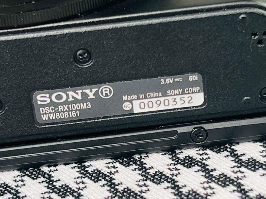 デジタルカメラ SONY Cyber Shot RX100III DMC-RX100M3