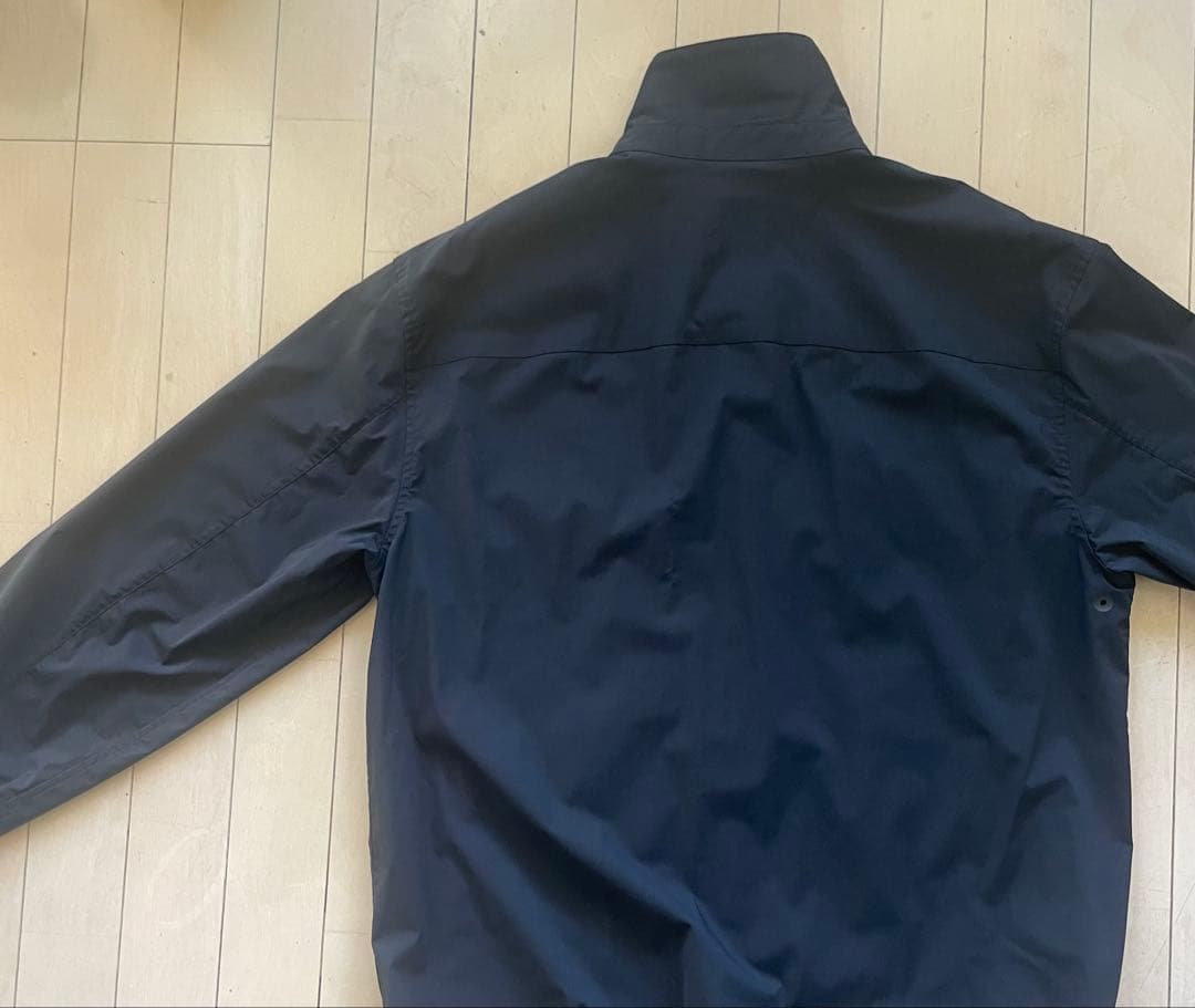 お買い得、未使用‼️Theory ブラック ナイロンジャケット