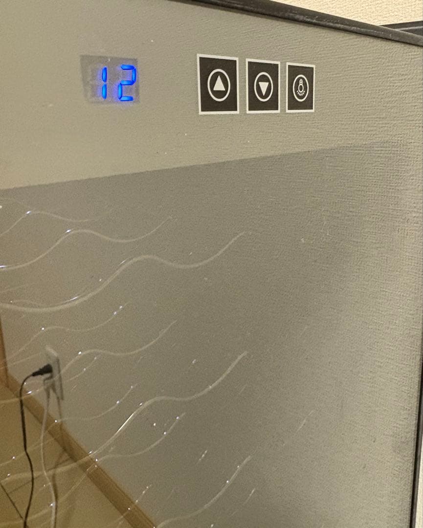 ワインセラー ガラス扉 32本　78L