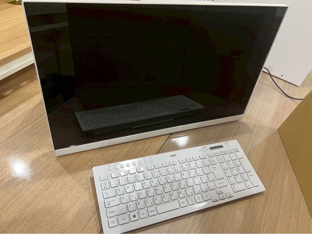 NEC LAVIE デスクトップPC