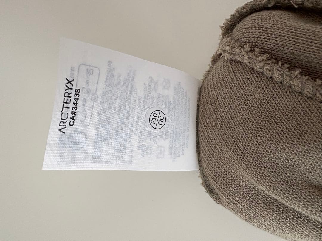 ARC'TERYX ベージュ ニット帽