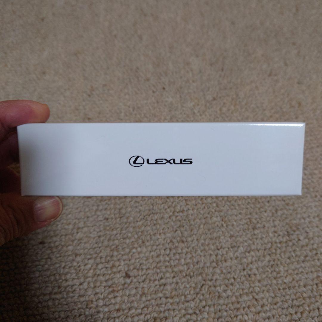 LEXUS マークレビンソンのワイヤレスヘッドホン＆LEXUSノベルティ