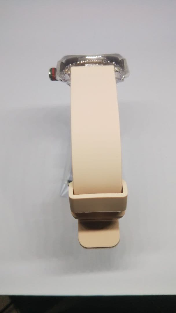 【電池交換済み】GUCCI シンク ラバーベルト 腕時計