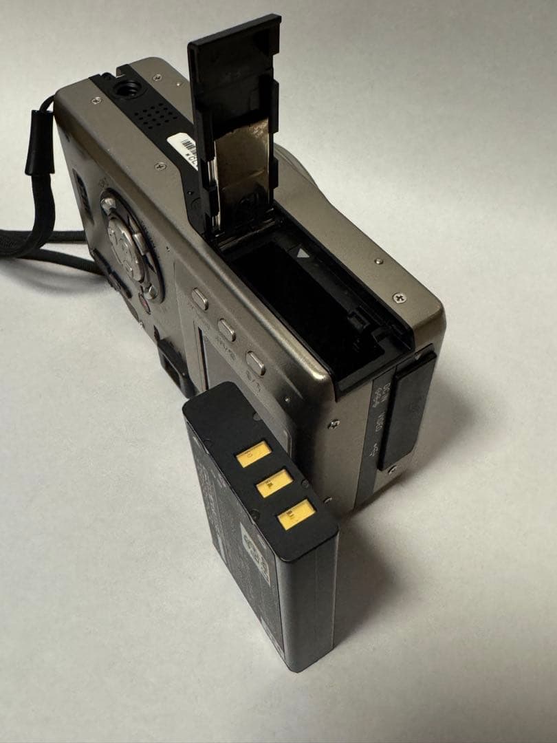 CONTAX Tvs DIGITAL コンパクトデジタルカメラ