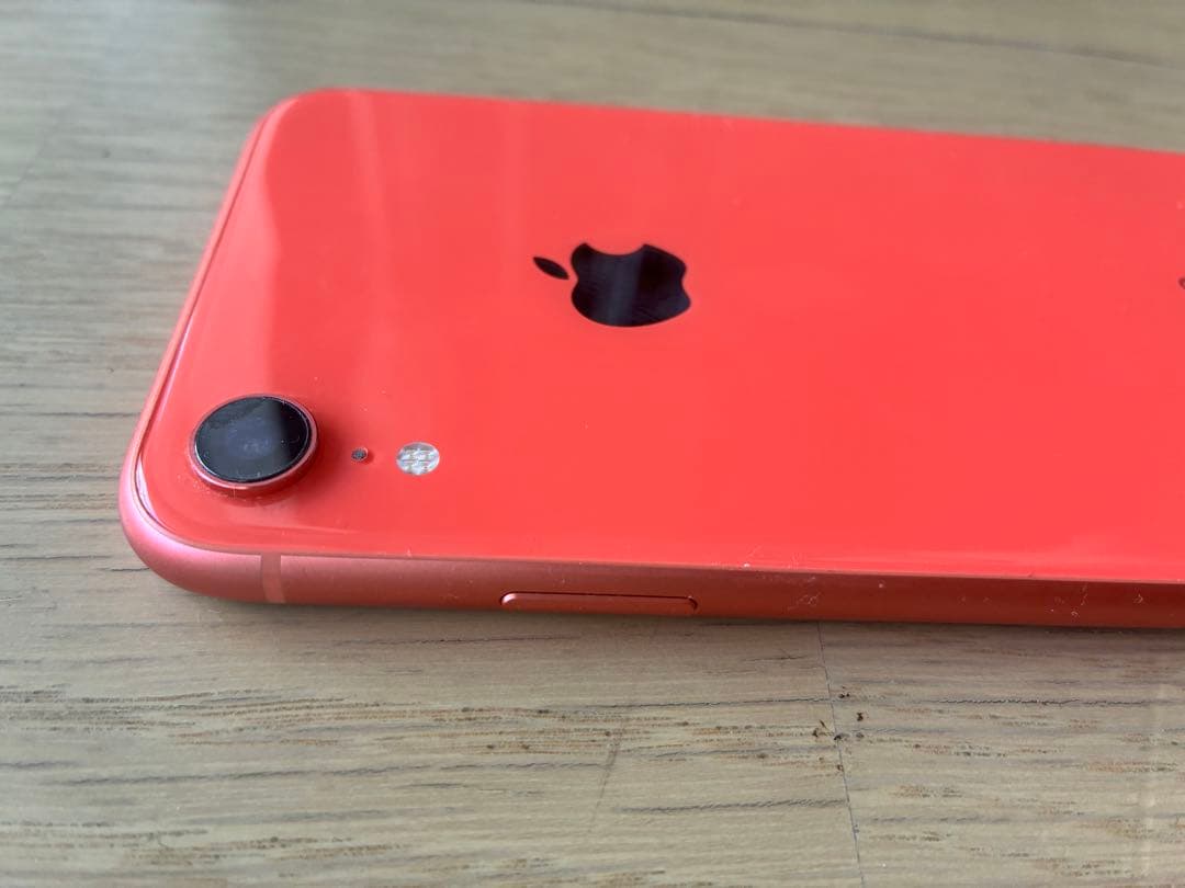 iPhone XR64GB コーラル　カバー、箱有り
