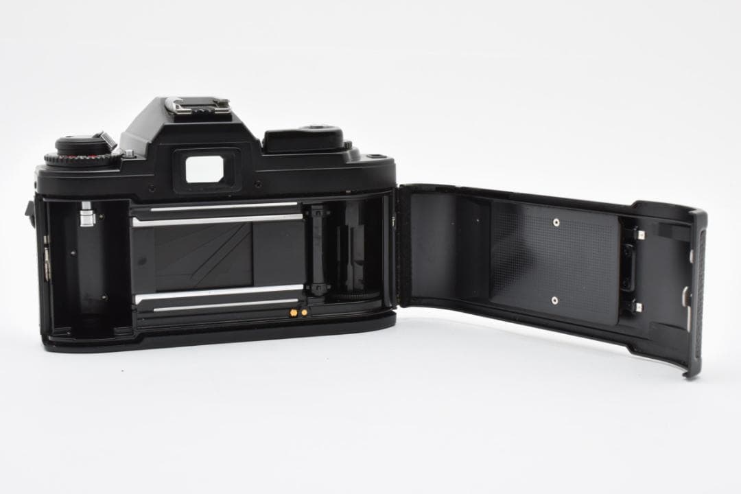 超美品 NIKON FG ブラック フィルムカメラ モルト新品交換済 M869