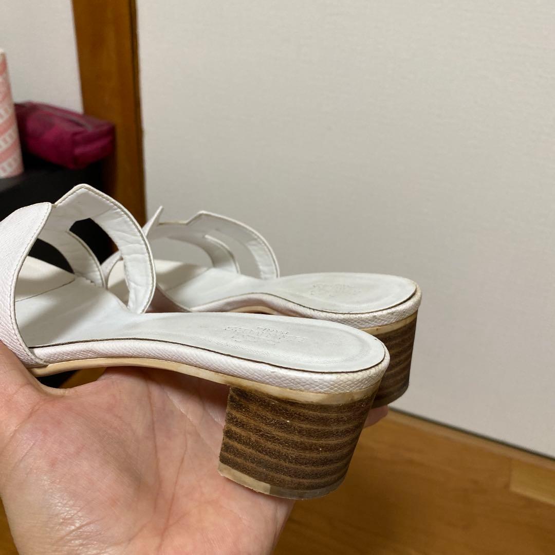 HERMES レザーサンダル ライトピンク クロスストラップ