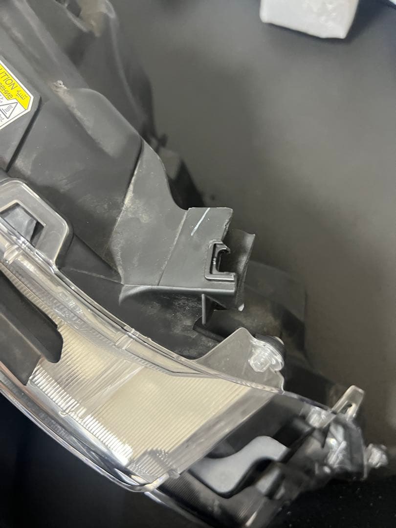 ヴェルファイア後期3連ゴールデンアイズ右ヘッドライト