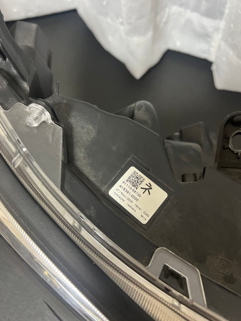 ヴェルファイア後期3連ゴールデンアイズ右ヘッドライト