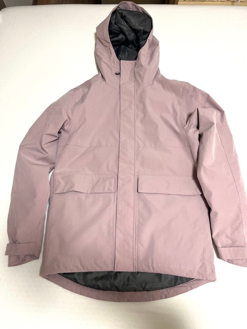 女性用スノーボードウェア上下セット　DLITE ピンク　ホワイト