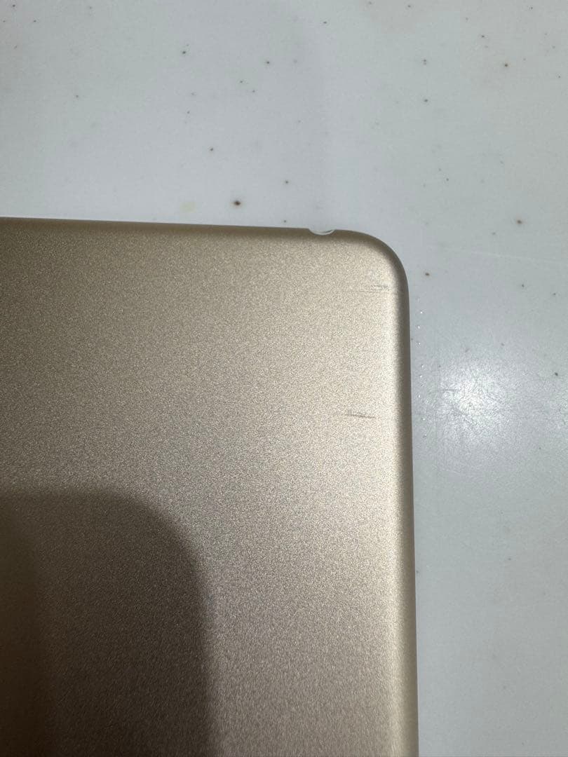 iPad本体 iPad mini4 wifi+cellular 128GB gold