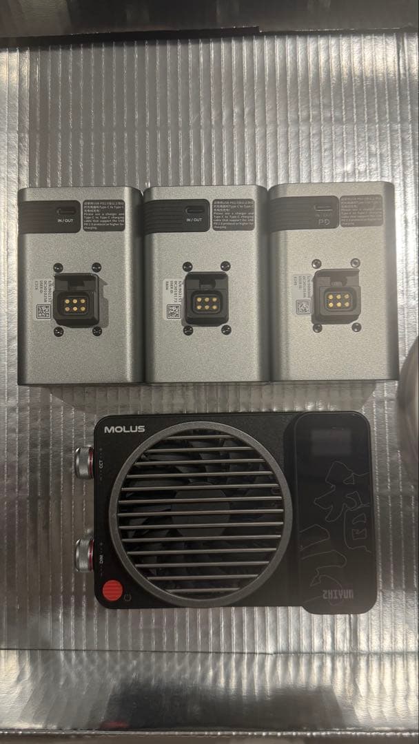 ZHIYUN MOLUS X100 純正バッテリー×3個付属