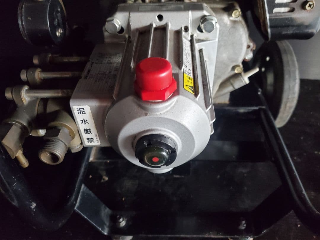 新ダイワ エンジン高圧洗浄機スピードジェッターJA1412